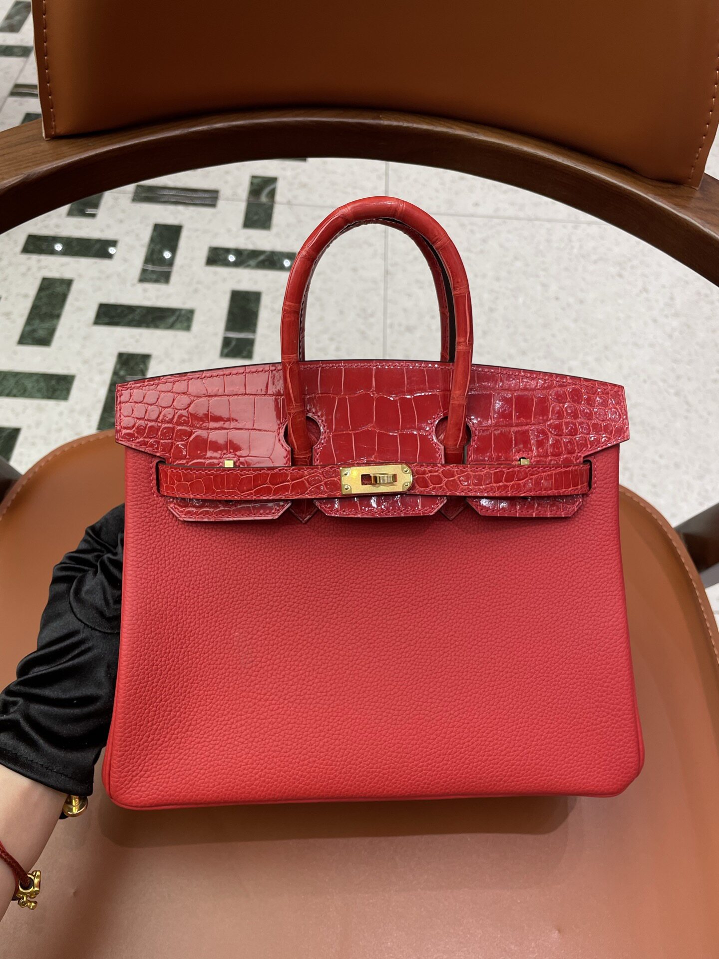 特惠togo铂金婚包大红色Touch亮面鳄鱼皮手工蜡线bk25金扣手提女