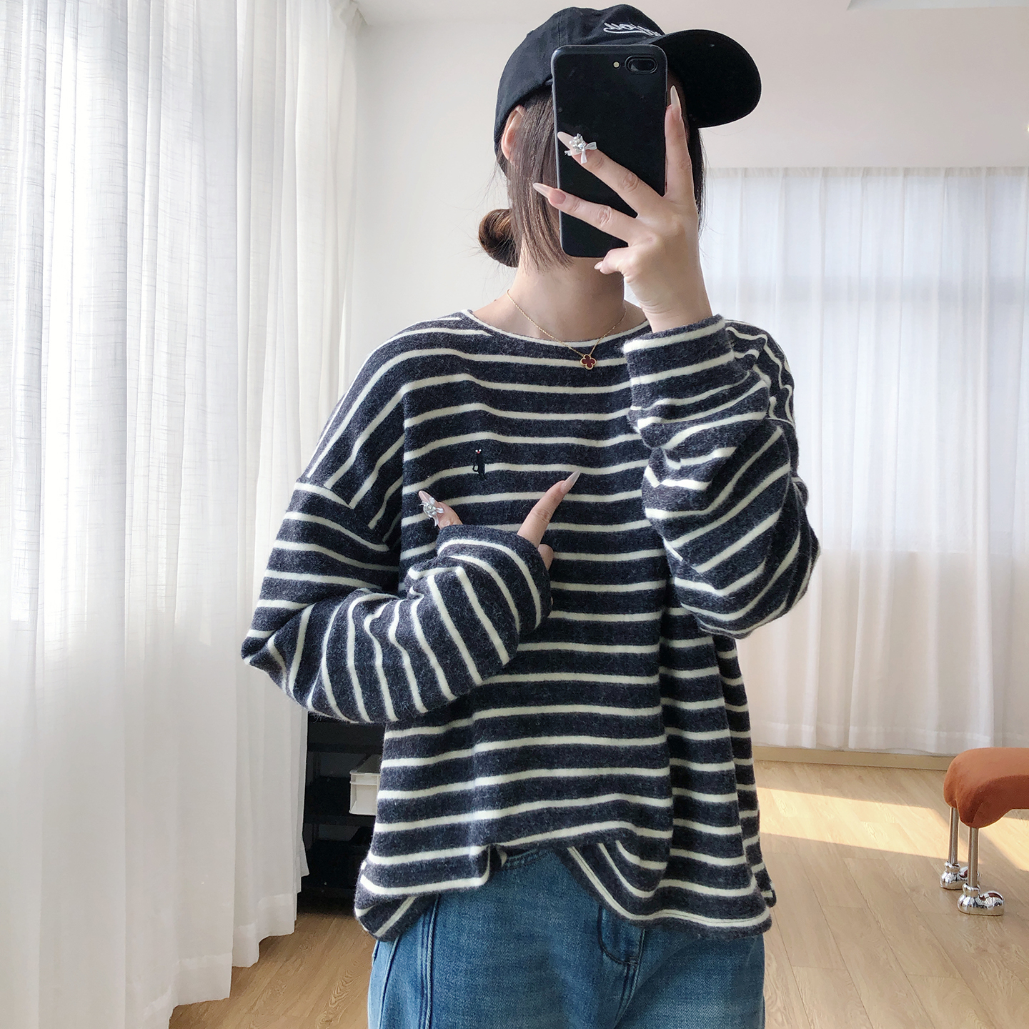 亲肤小猫刺绣条纹显瘦长袖T恤