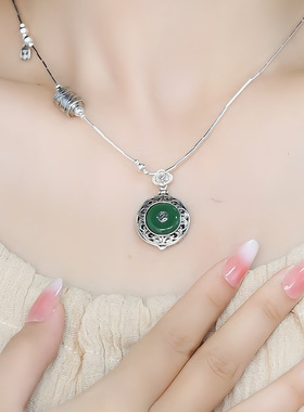 可打开香囊吊坠女新中式复古卷草纹平安扣挂坠国潮和田玉项坠