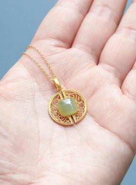 钰纹丨新款和田玉镂空吊坠女镀金白玉石项链古典中式项坠饰品