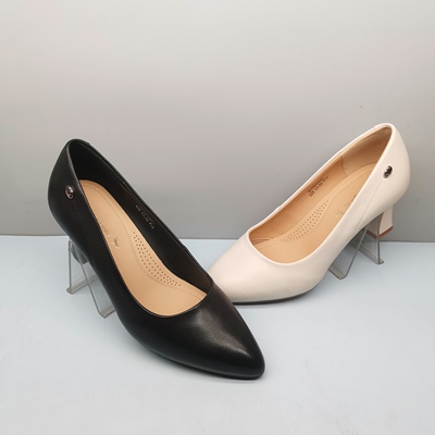 红蜻蜓春季真皮尖头粗跟女高跟鞋