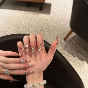 高级裸色猫眼新款满钻纯手工穿戴甲成品显白美甲贴片可拆卸假指甲