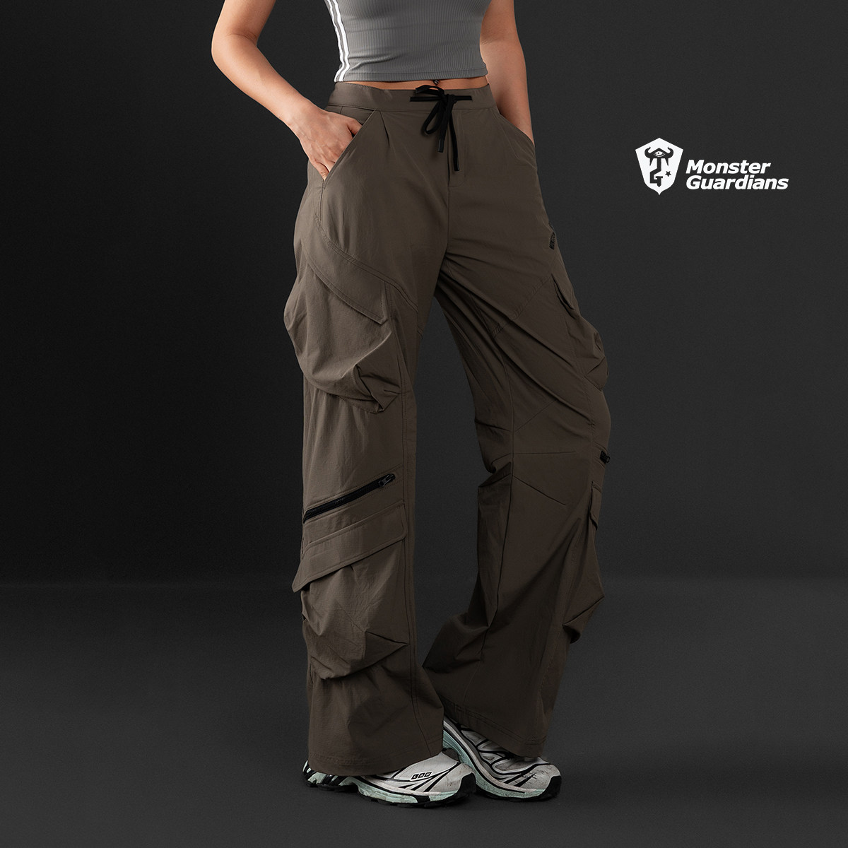 Monster Guardians未来感系列运动宽松直筒户外徒步伞兵工装裤女