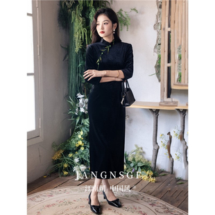 江南司造丨旗袍新中式年轻款黑色丝绒绣花2025秋季高弹漂亮日常女