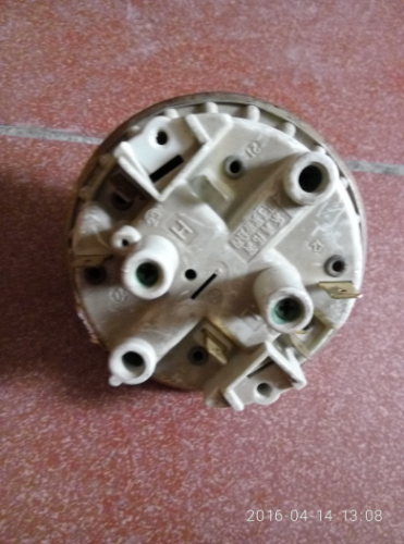 小鸭圣吉奥全自动滚筒洗衣机XQG50-T456A配件 水位开关传感器