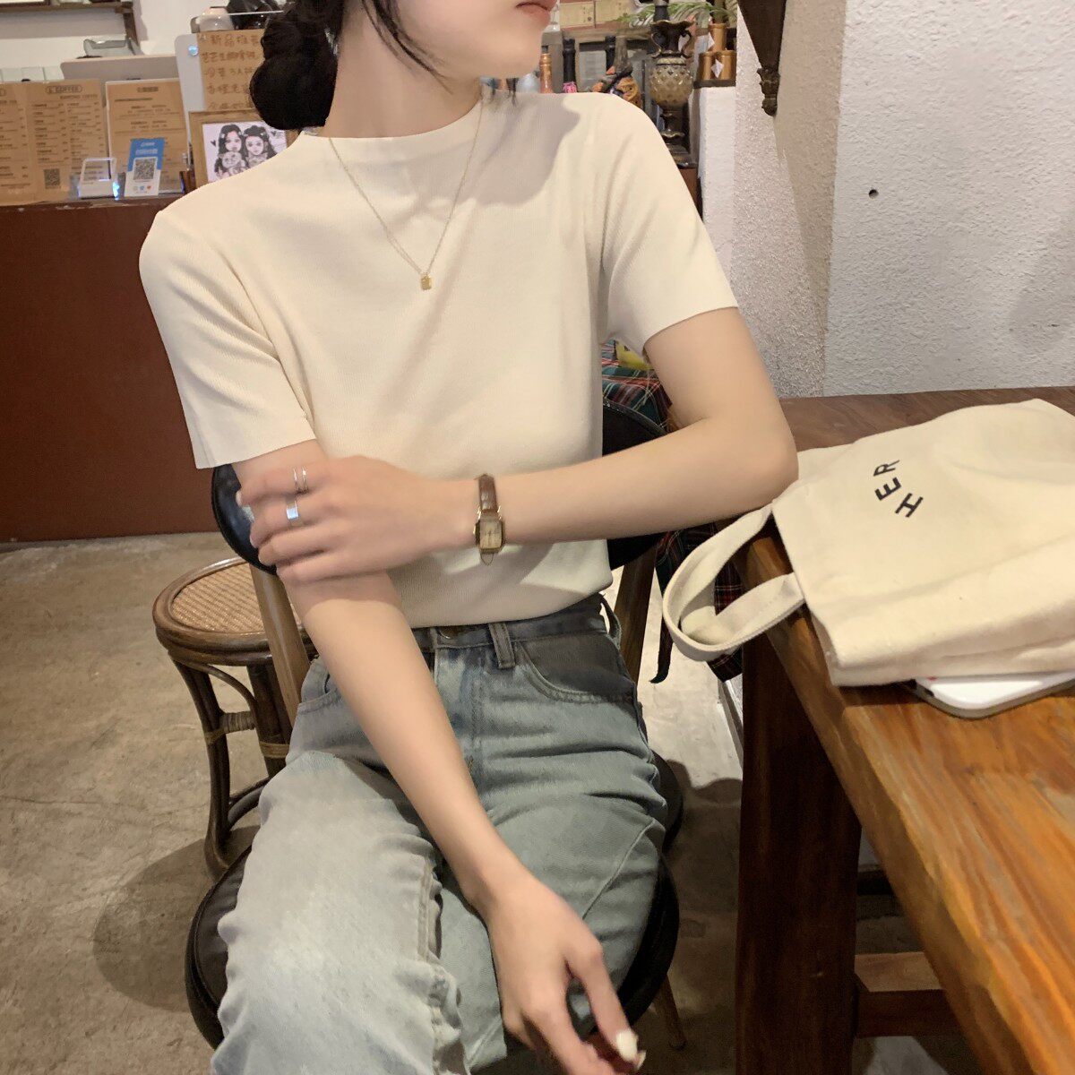 品牌折扣正品女装断码清仓特价不能退换黑色半高领冰丝针织短袖T