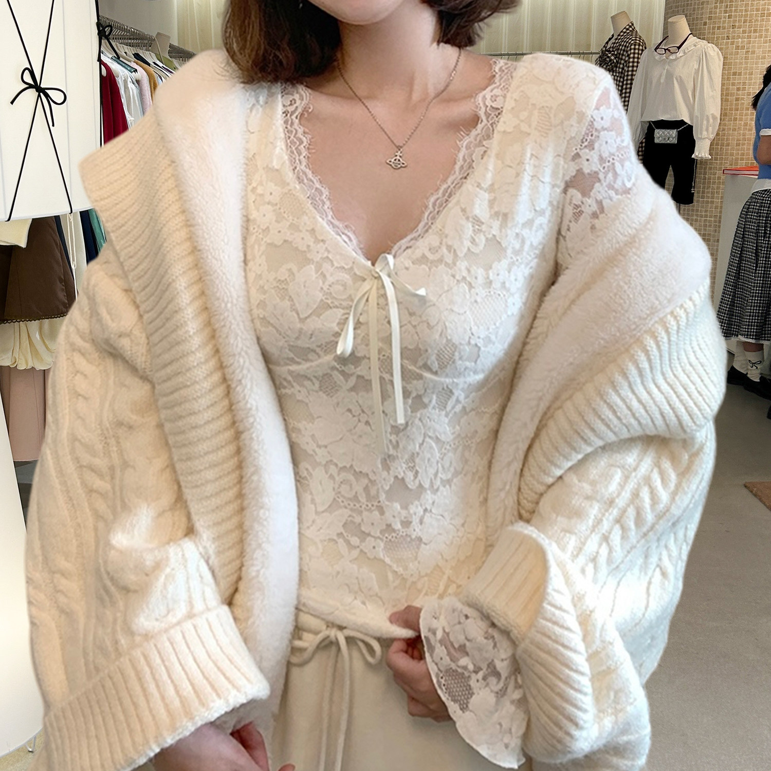 品牌折扣正品女装断码清仓特价不能退换式蕾丝边V领上衣女秋冬