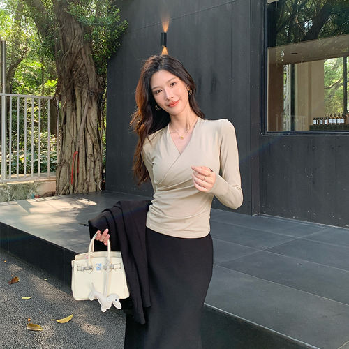 品牌折扣正品女装断码清仓特价不能退换交叉v领正肩长袖T恤女