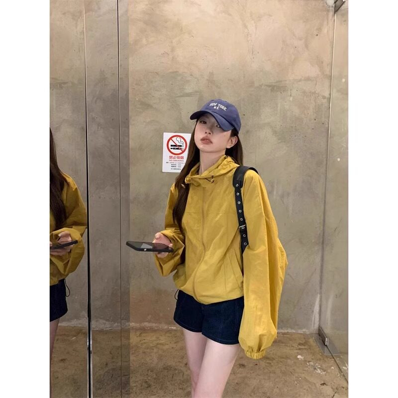 品牌折扣正品女装断码清仓特价不能退换美式复古防晒冲锋衣外套女