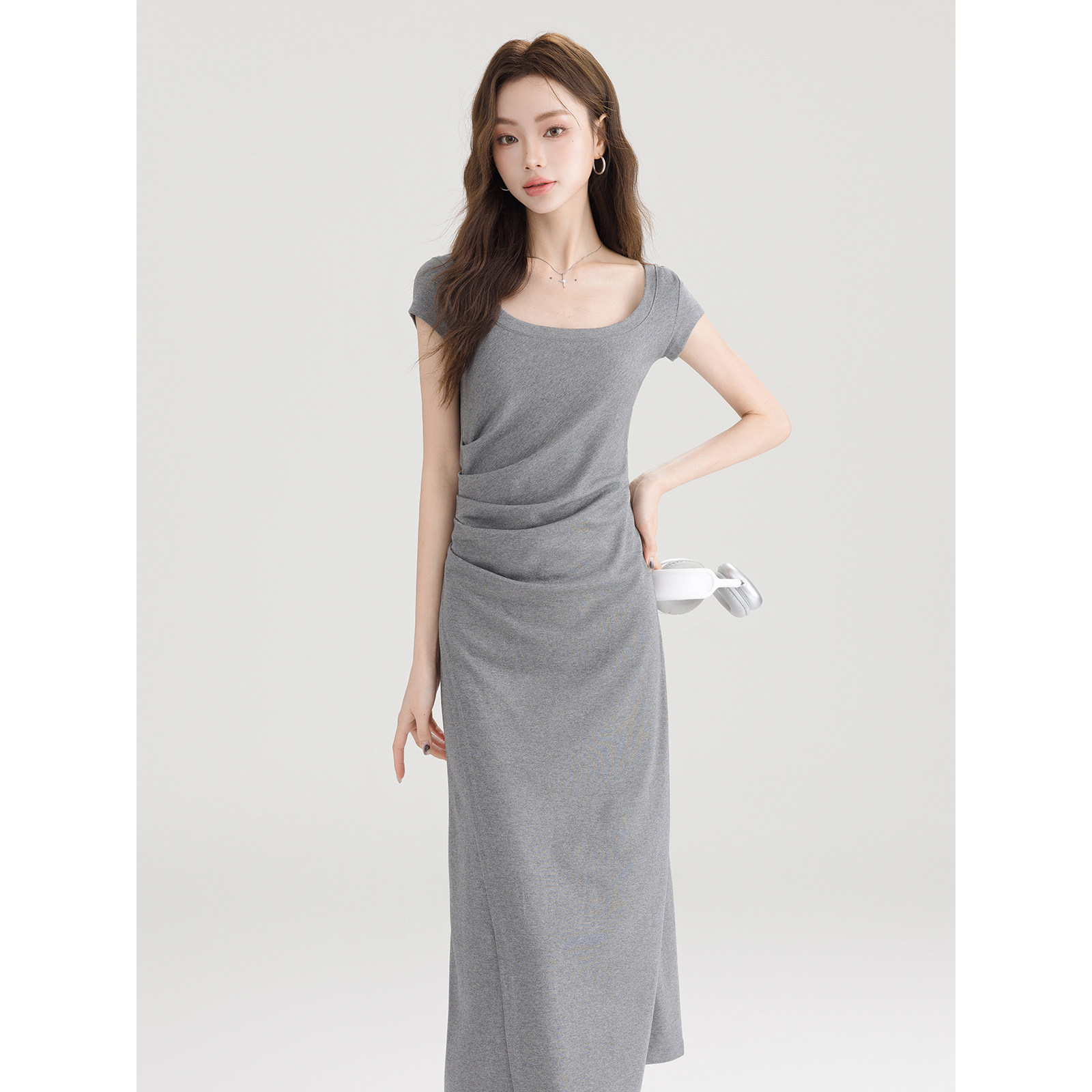 品牌折扣正品女装断码清仓特价不能退换简约u领褶皱收腰夏季