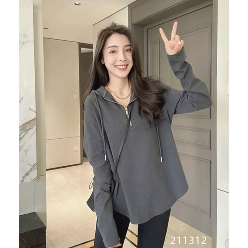 品牌折扣正品女装断码清仓特价不能退换黑色连帽长袖T恤女秋季新