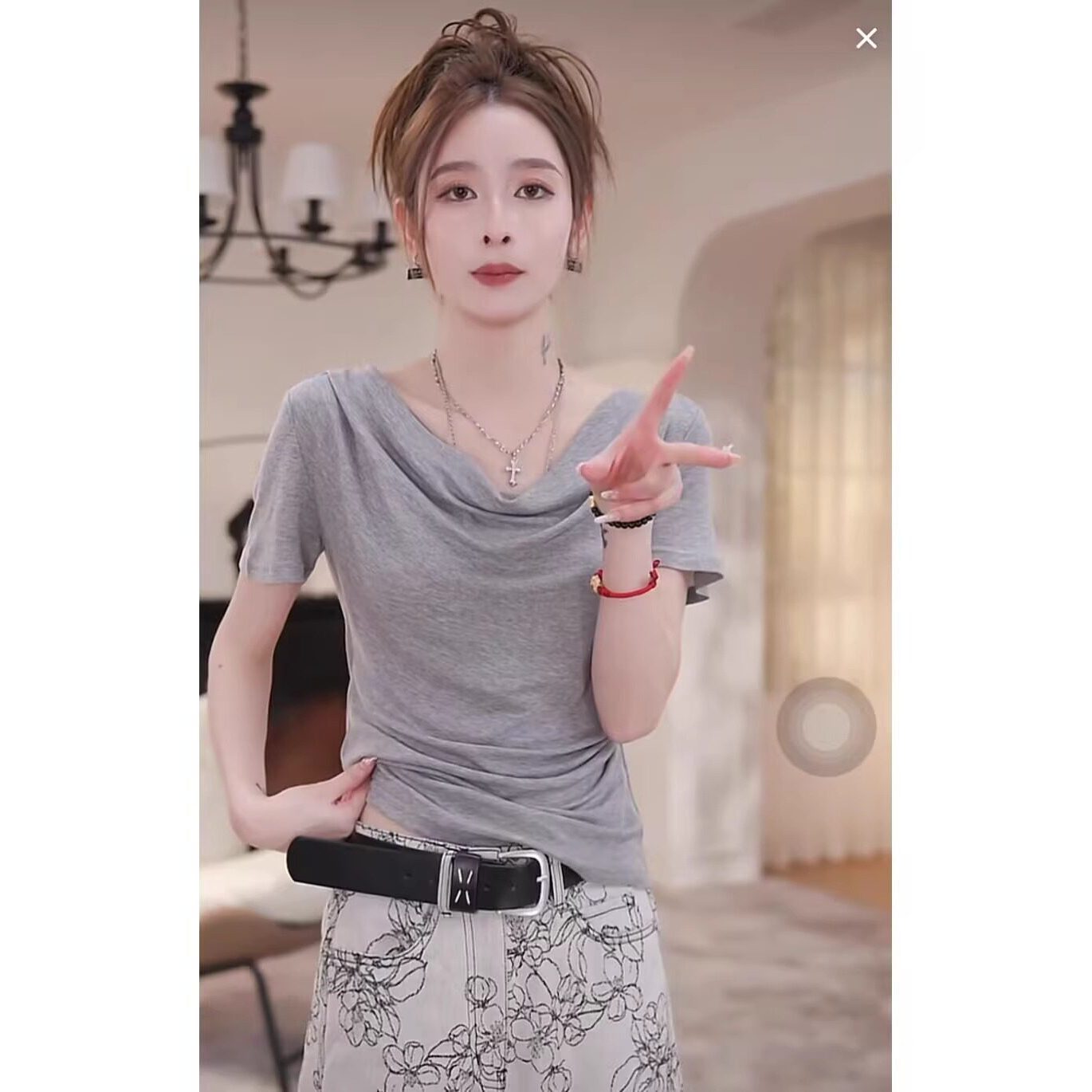 品牌折扣正品女装断码清仓特价不能退换欧货后背蕾丝镂空短袖
