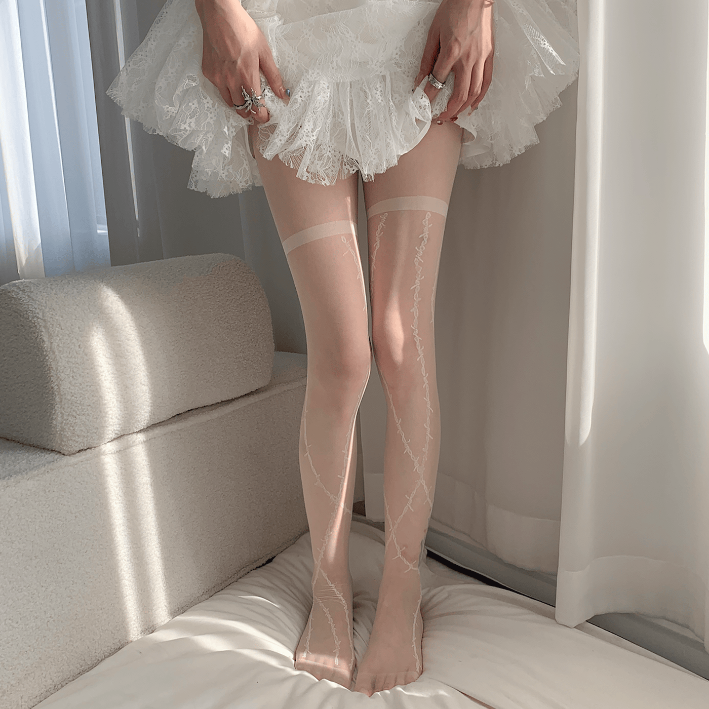 夜间教习室荆棘提花白色丝袜女春秋纯欲蕾丝假大腿条纹过膝白丝薄,女士内衣/男士内衣/家居服,连裤袜/打底袜,淘宝优惠券,粉丝福利购,淘宝优惠卷