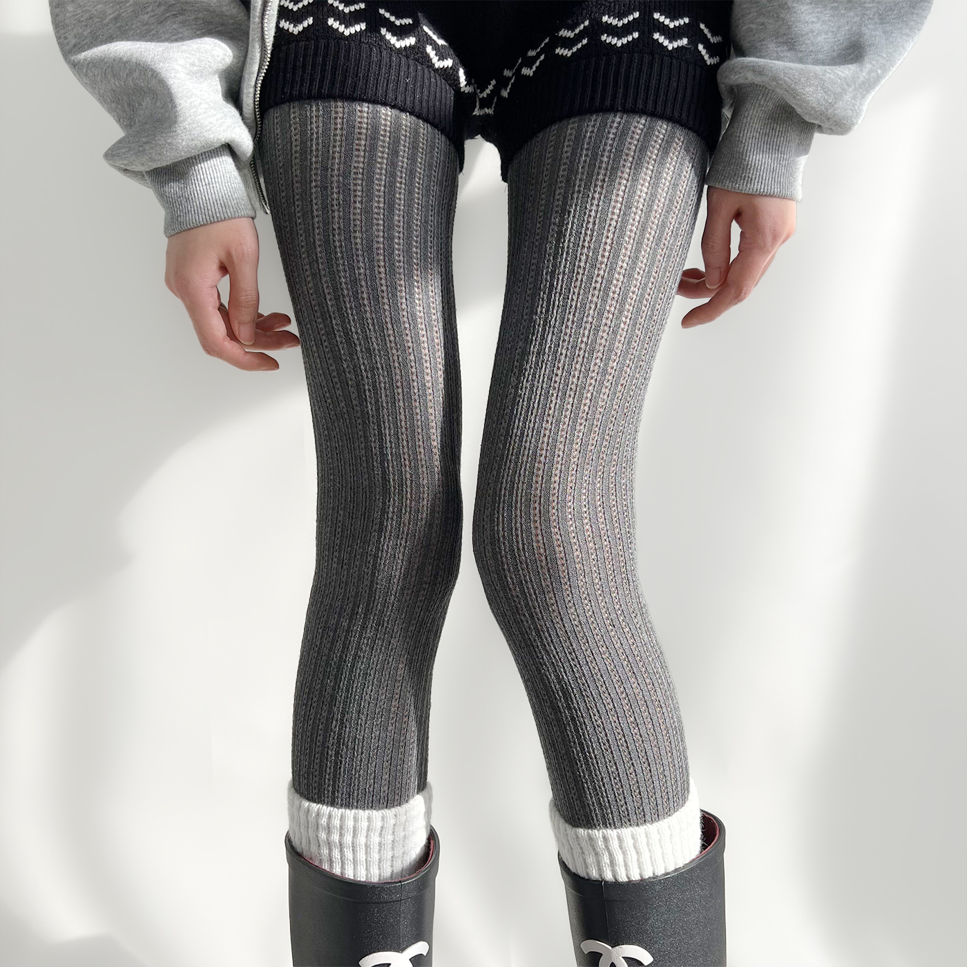 夜间教习室灰色连裤袜女春秋款格雷系显瘦外穿袜子竖纹镂空打底裤