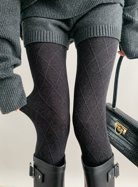 夜间教习室灰色连裤袜女秋冬千金风立体菱格保暖显瘦打底裤配靴子