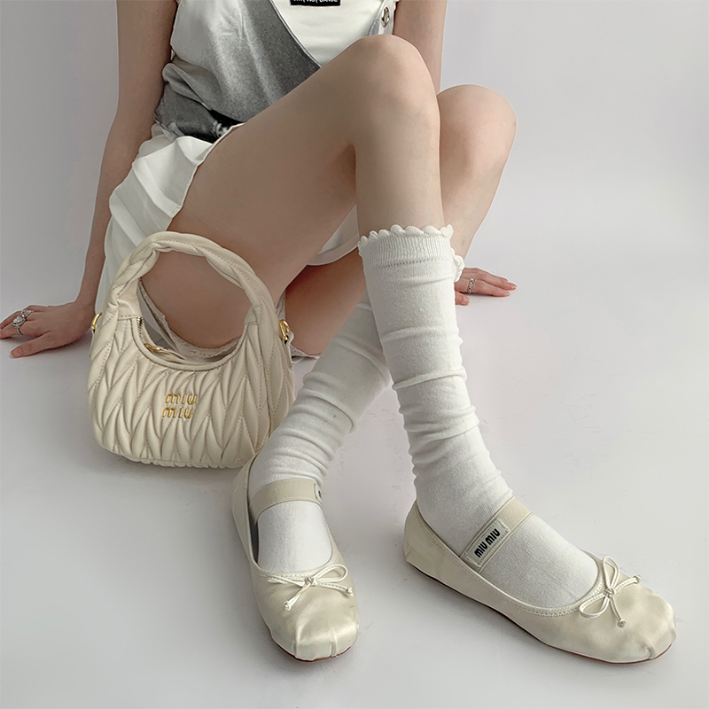 夜间教习小花边小腿袜