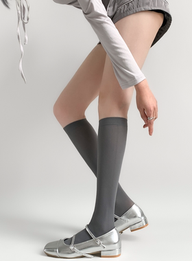 夜间教习室灰色小腿袜女春款薄款天鹅绒日系夏季显瘦长筒堆堆袜子