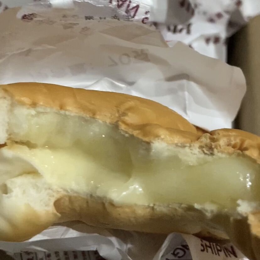 肉松沙拉面包红豆夹心面包福星园小时候读书老式面包早餐奶油沙司