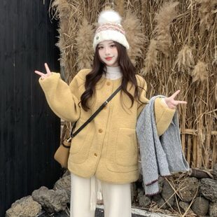 黄色皮毛一体正肩毛呢外套女2025秋冬新款大码胖mm巨好看开衫上衣