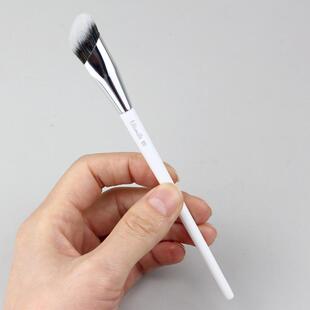 韩国王霏霏同款fillimilli811斜角遮瑕刷化妆大面积遮瑕痘肌瑕疵