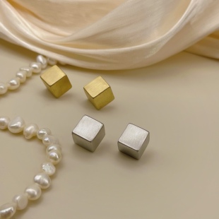 欧美极简几何方块耳钉法式冷淡通勤质感高级感ins新款耳饰女耳环