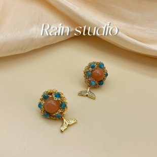 国风手工复古耳环鱼尾月光石镀金耳钉轻奢高级感小众耳饰女银针