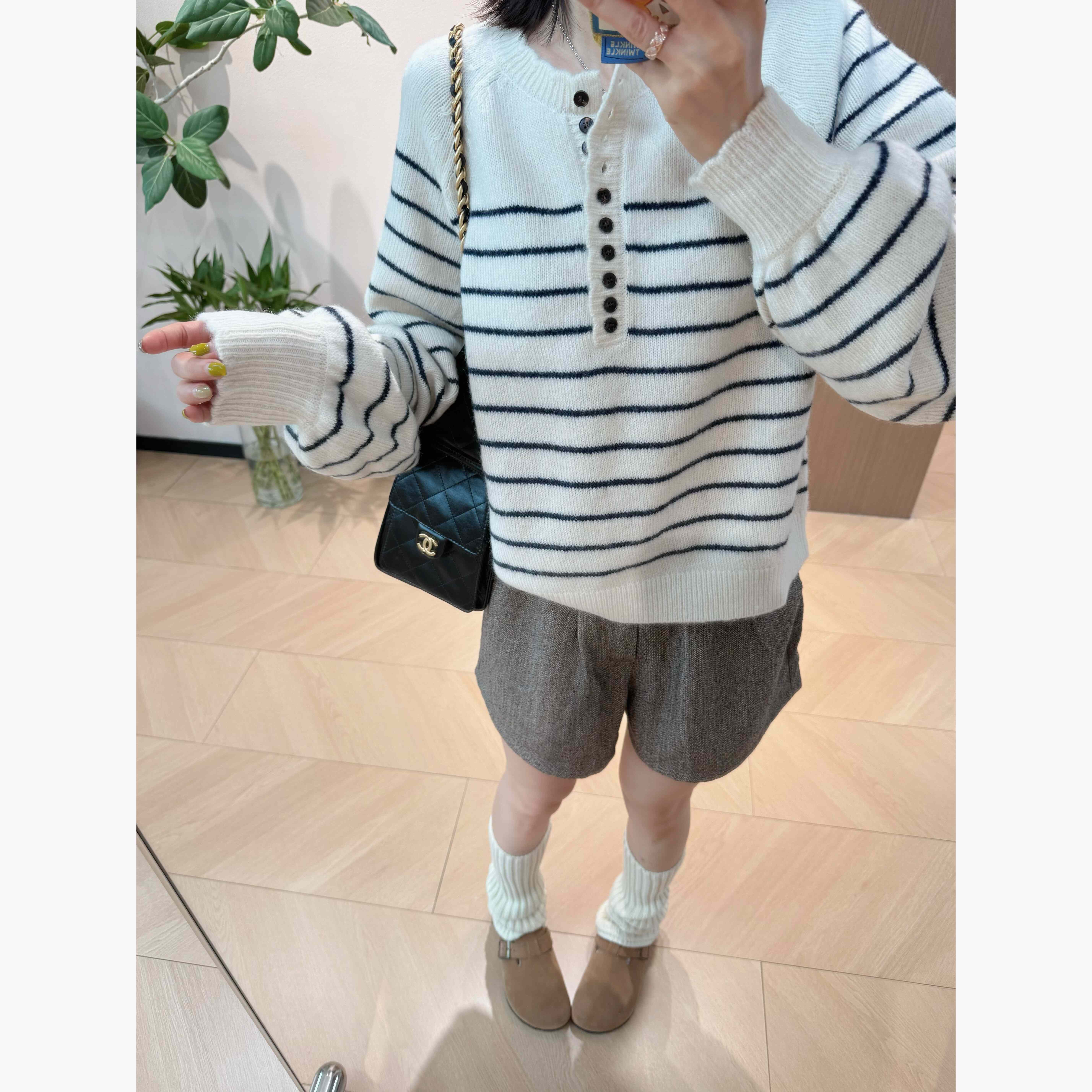 带点复古法系 航海风 复古慵懒条纹波浪花边亨利领针织衫