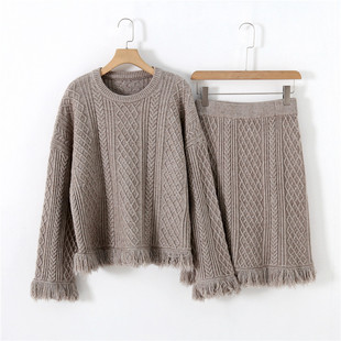 高级感洋气毛衣半身裙加厚 秋冬新款 时髦韩国女装 流苏针织两件套装