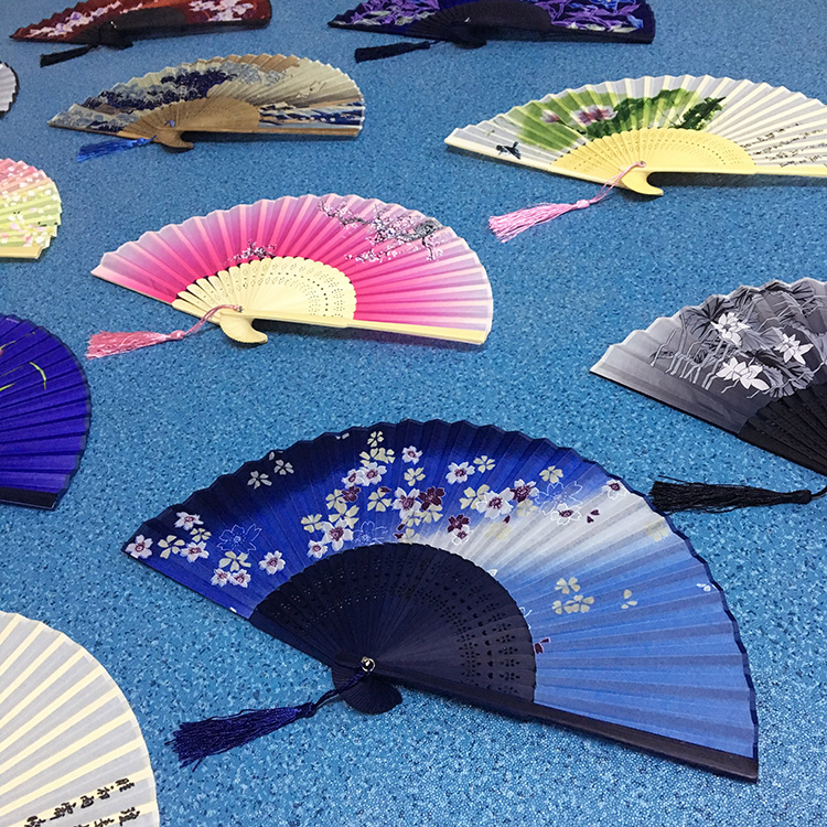 包邮！日式折扇中国风女式扇子绢扇樱花和风工艺古风折叠小扇女扇