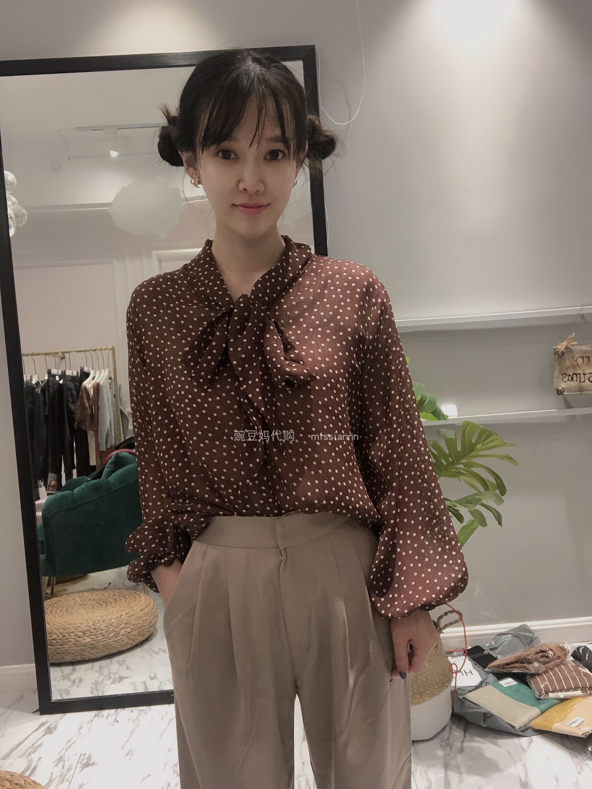 现货19秋韩国东大门代购女装波点长袖衬衫雪纺绵软系带洋气BROWNS