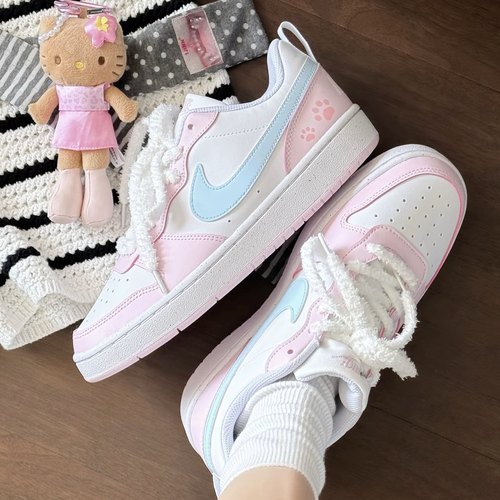 耐克定制球鞋NikeCourt甜心喵爪