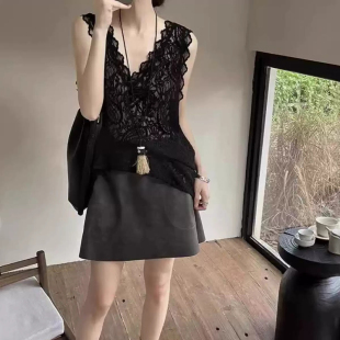 胖mm性感露背蕾丝V领背心T恤女300斤加大码 宽松遮肚休闲显瘦上衣