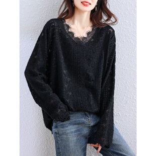 秋冬大码 300斤胖MM复古宽松遮肉显瘦百搭上衣 设计感蕾丝V领打底衫