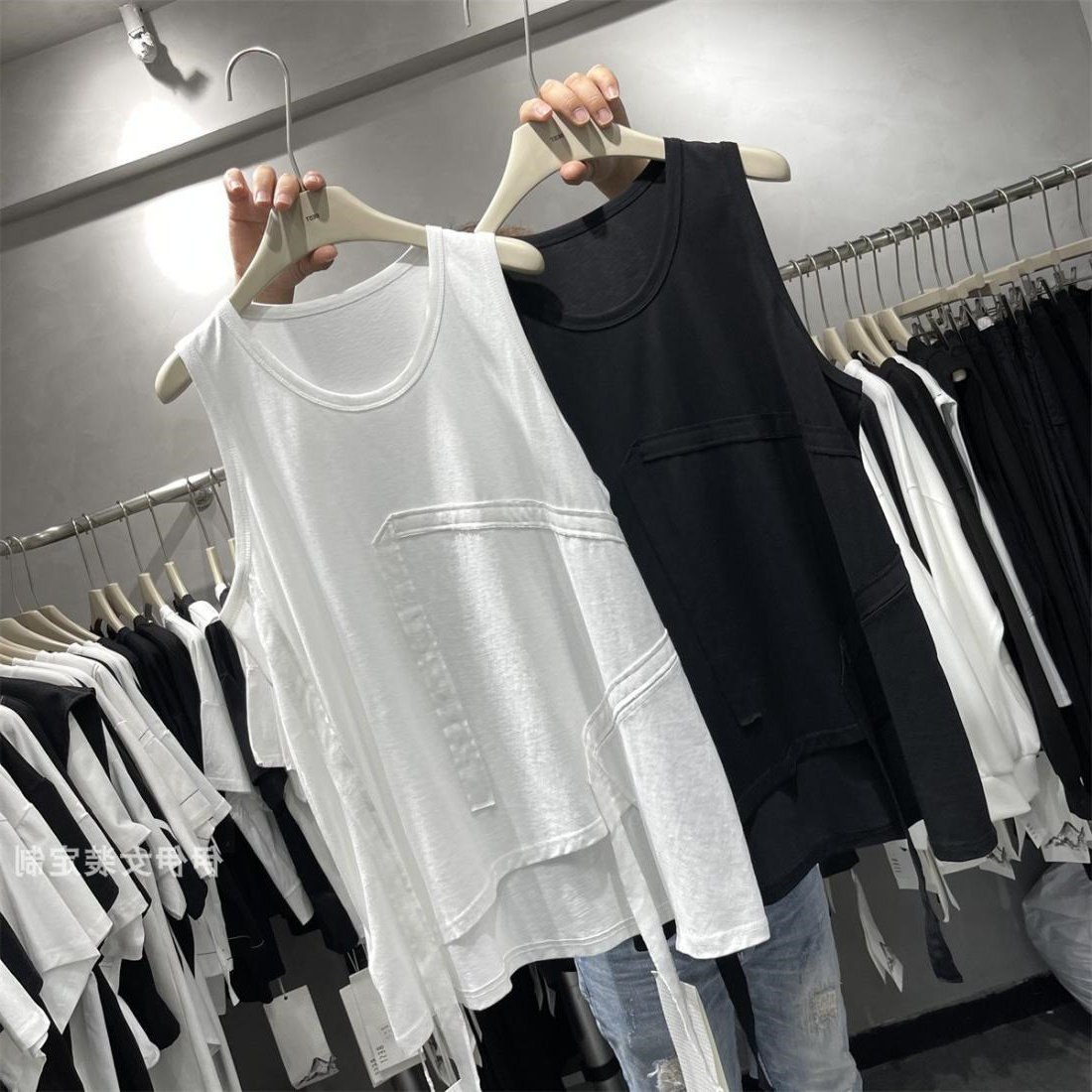 夏季大码2-300斤中长款无袖背心T恤女时尚韩版休闲百搭不规则上衣