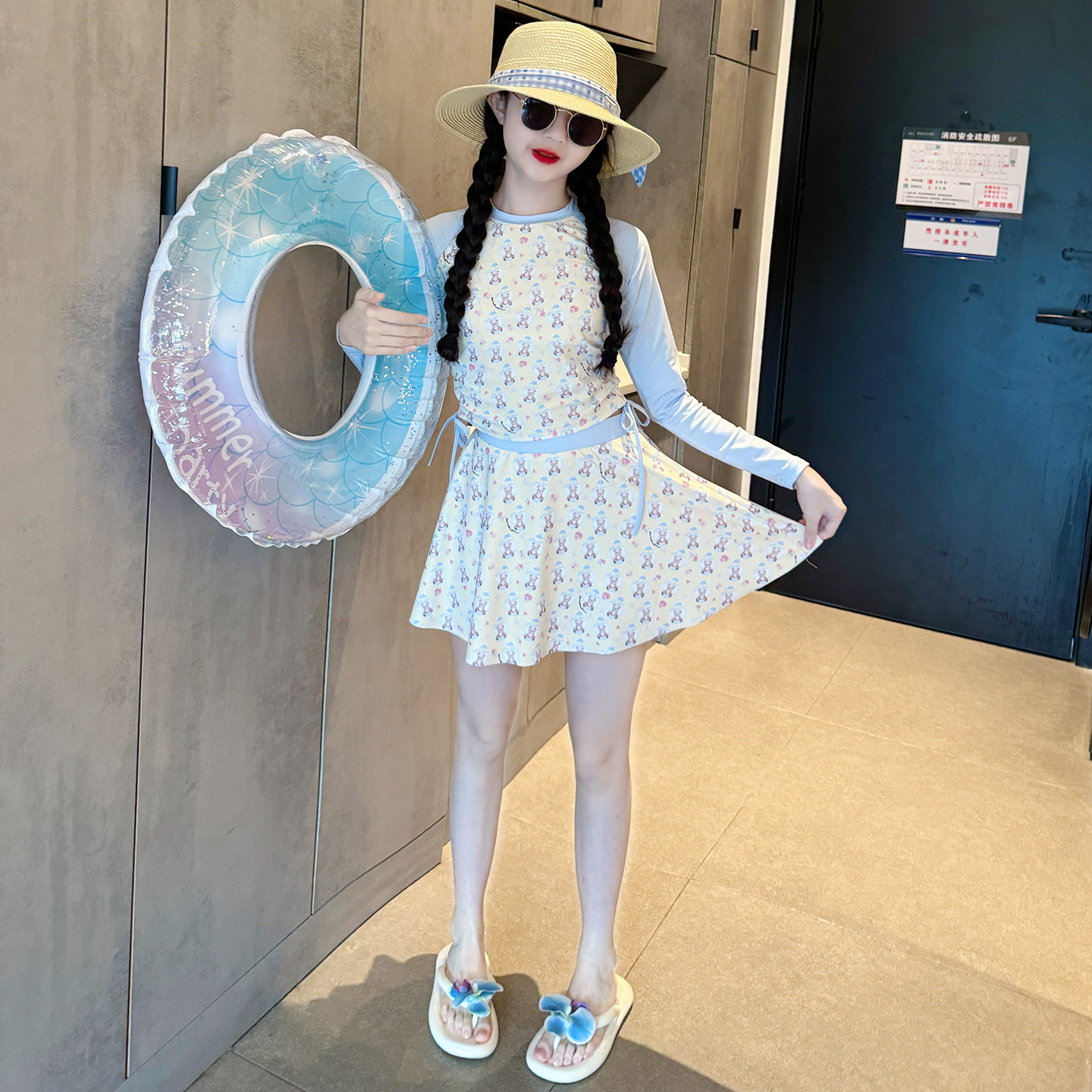 女童泳衣2026新款儿童长袖分体裙式泳装大童女孩绝美带胸垫游泳衣图片