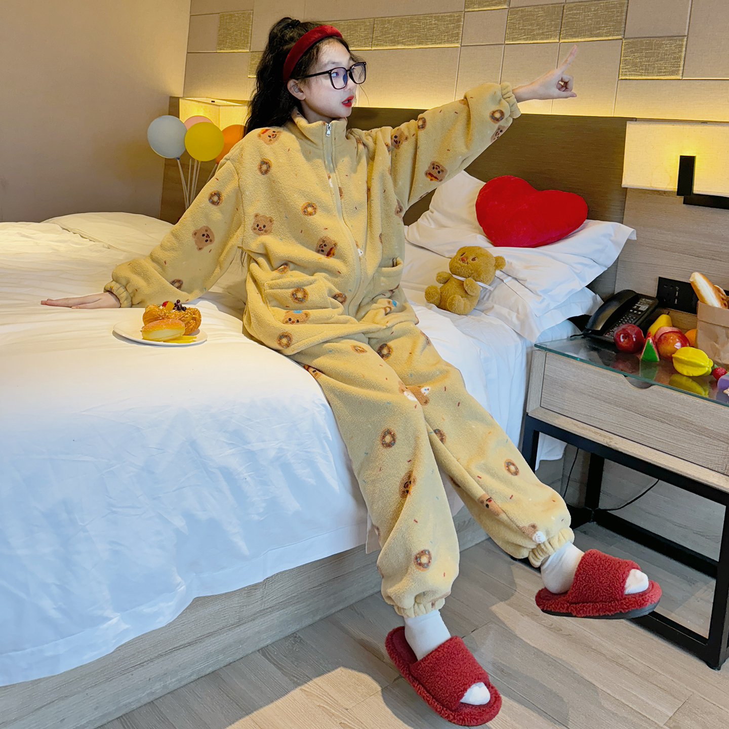 儿童珊瑚绒睡衣2025新款女童加厚家居服初中生女孩冬季法兰绒套装