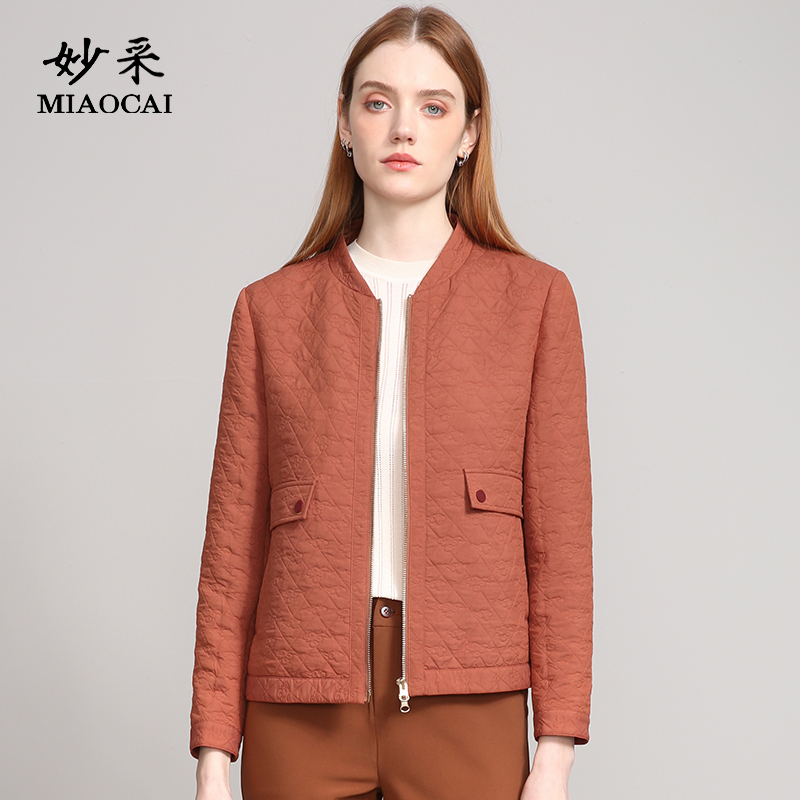 妙采棒球服式休闲短款外套