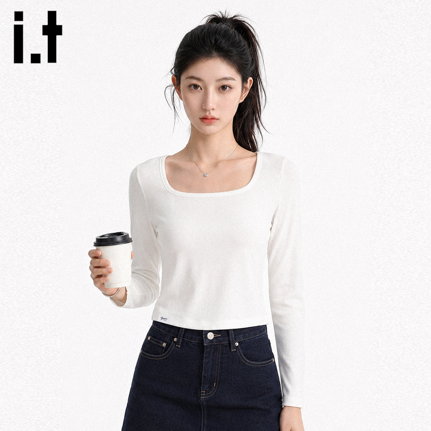 itFIVECM纯色方领长袖T恤女