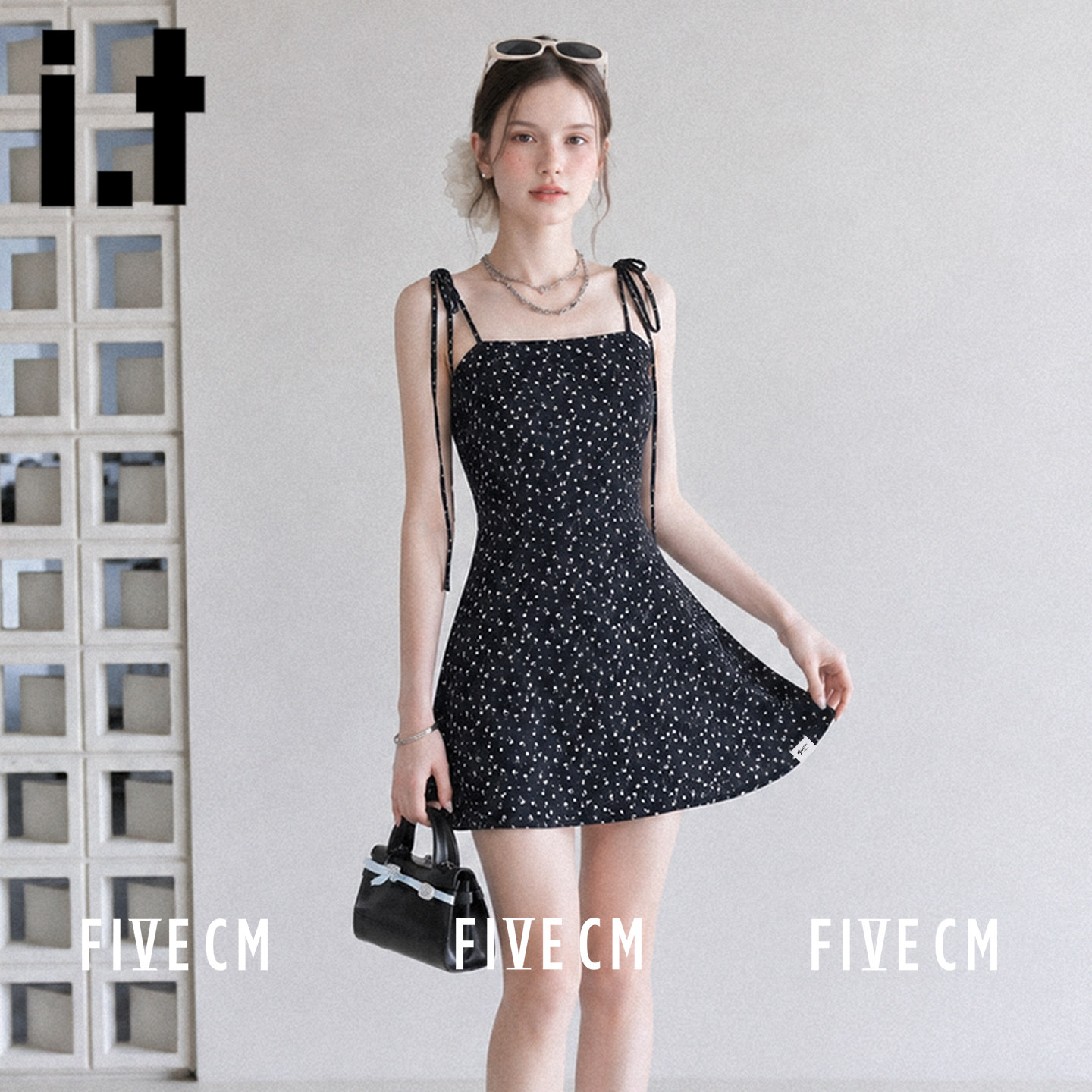 itFIVECM小碎花吊带连衣裙女