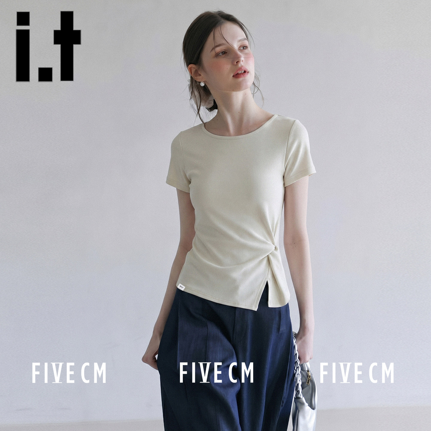 itFIVECM纯欲风侧开叉短袖T恤女