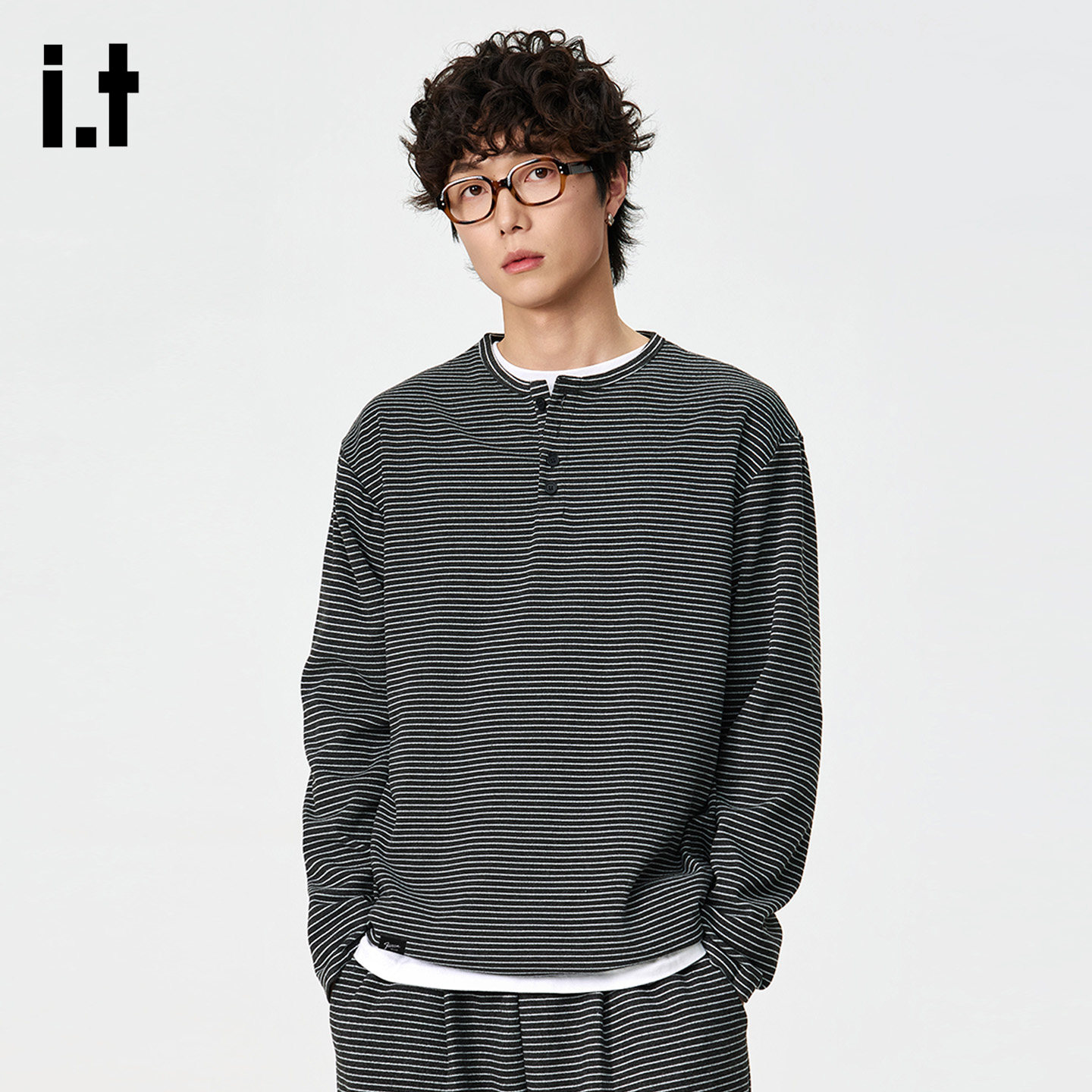 it FIVECM2026新款春夏条纹宽松休闲T恤亨利领长袖打底衫男
