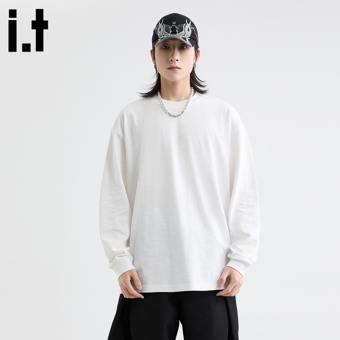 IT'S5cm白色薄款长袖圆领卫衣