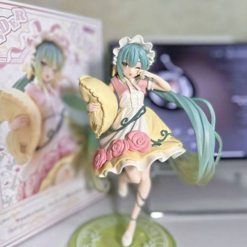 初音未来手办童话仙境睡美人兔子初音景品二次元手办机箱车载摆件