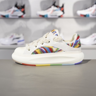 中国李宁云游C4D女子休闲鞋轻质回弹时尚舒适潮流运动鞋AZGT090