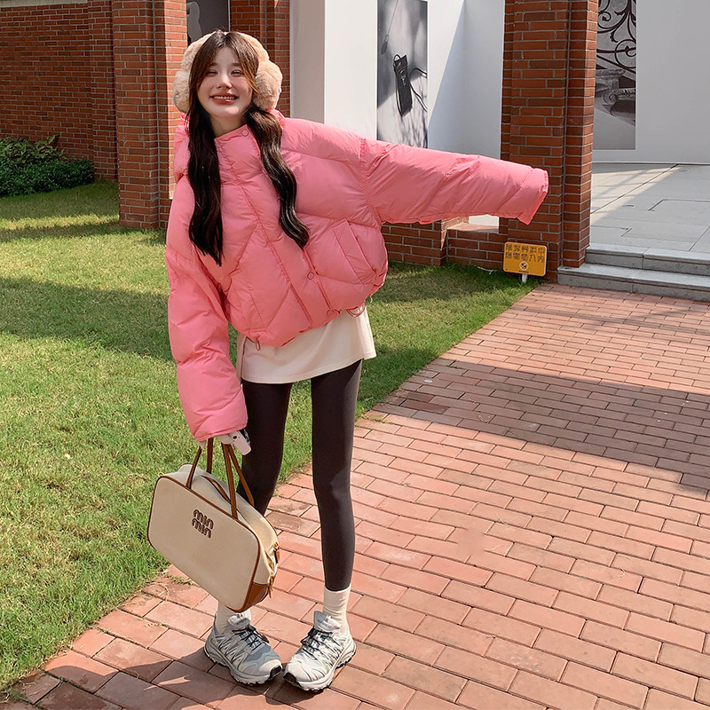 高级感粉色连帽羽绒服女2025冬季新款小个子宽松白鸭绒面包服外套,女装羽绒服,2D122