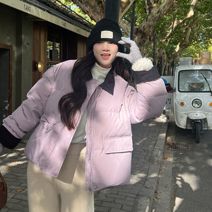 撞色翻领紫色羽绒服外套女冬季新款小个子面包服奶乎乎温柔白鸭绒图片