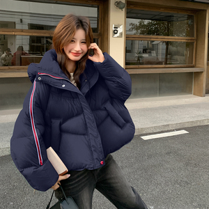 设计感红色织带拼接连帽鹅绒羽绒服女冬超火好看高级小众加厚外套图片