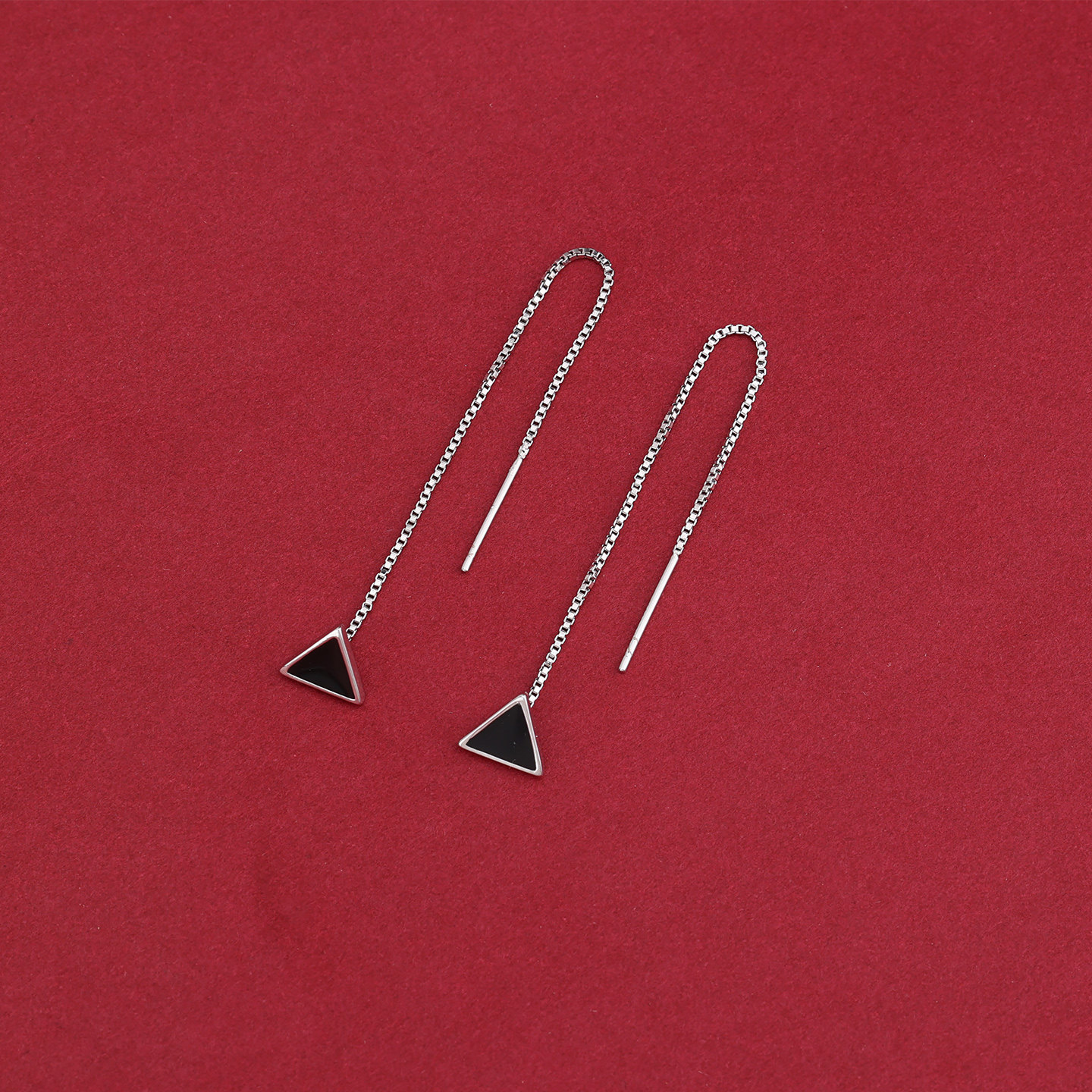 s925纯银黑色三角形耳线女简约