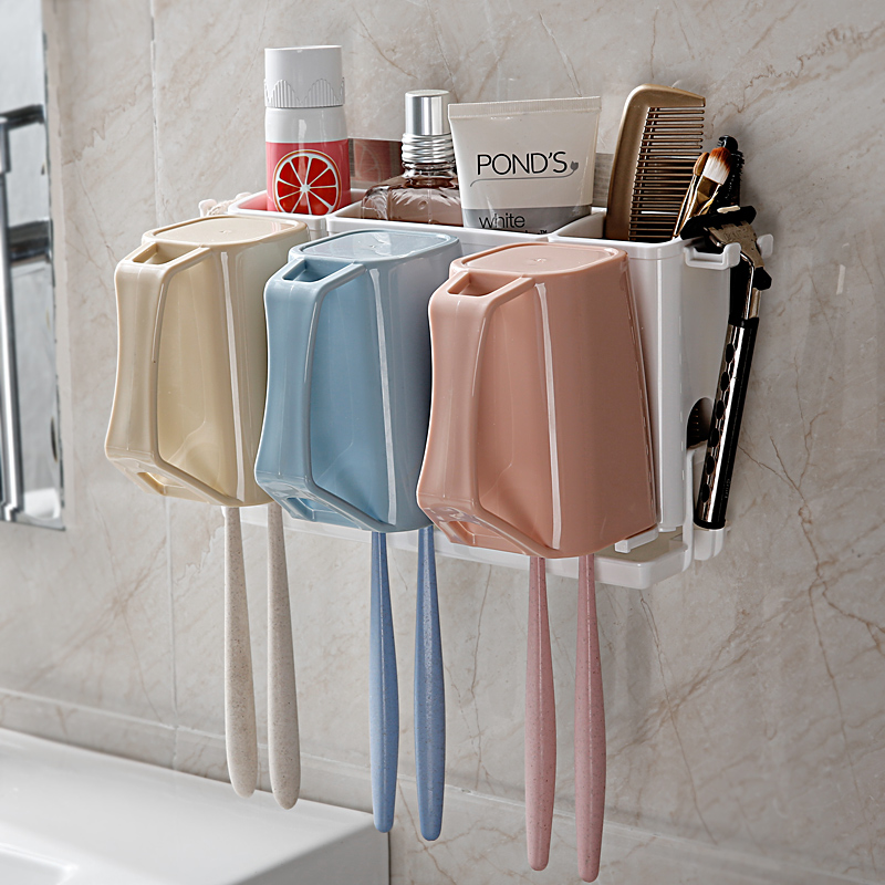 三口之家免打孔吸壁式牙刷架套装吸盘置物架创意漱口杯牙膏架牙具