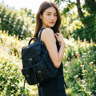 老鼠货tb黑色降落伞布双肩包女通勤休闲大容量多口袋抽绳轻便背包